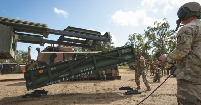 Missili in Russia, dopo gli Usa anche Londra e Parigi verso il sì