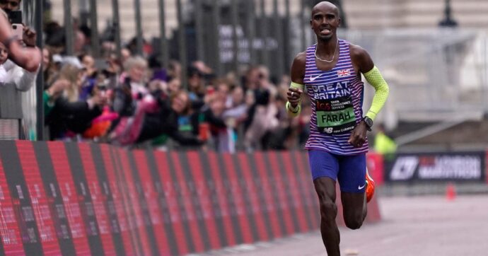 Mo Farah insegue il furgone dei ladri che gli hanno rubato lo smartphone: l’ex campione olimpico li acciuffa e se lo fa restituire