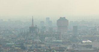 Copertina di Inquinamento, superato il valore limite di Pm10: da oggi scattano le misure anti smog a Milano, Bergamo e Brescia