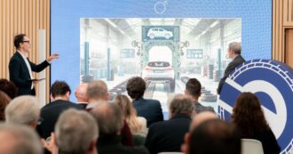 Copertina di Autopromotec Talks, ecco come sarà l’auto del futuro. Tra Intelligenza Artificiale e robot