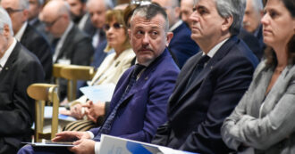 Copertina di “Nordio levi a Delmastro la delega al carcere”: l’appello degli avvocati penalisti dopo le frasi del sottosegretario di FdI sui detenuti