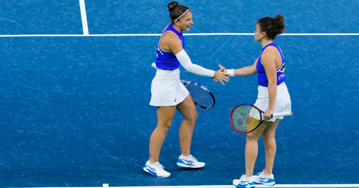 Copertina di Billie Jean King Cup, l’Italia è di nuovo in finale: straordinarie Errani e Paolini, decisivo il doppio contro la Polonia