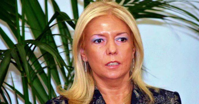 “Mazzetta spacciata come spesa per un convegno sulla violenza di genere”: condanna in primo grado per l’ex prefetta di Cosenza