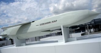 Copertina di L’Ucraina usa per la prima volta sul suolo russo i missili inglesi Storm Shadow. Ok degli Stati Uniti: a Kiev anche le mine antiuomo