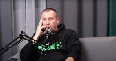 Copertina di Cassano sbotta in diretta, fa vedere il cellulare e accusa Zazzaroni: “Leggo queste cose su Allegri e impazzisco. È uno scandalo”