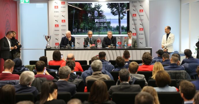 Copertina di Bmw in Tour accanto ai giovani con disabilità a Casa Milan. E il calcio diventa inclusione