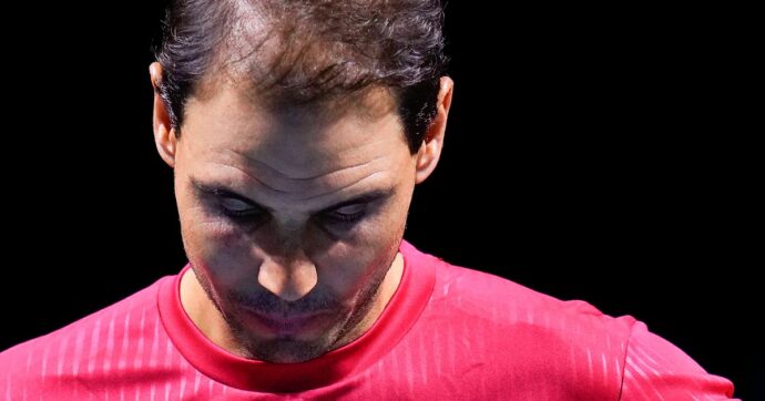 Rafa Nadal, ora è finita: ritiro triste con sconfitta in Coppa Davis, la Spagna di Alcaraz è già clamorosamente fuori