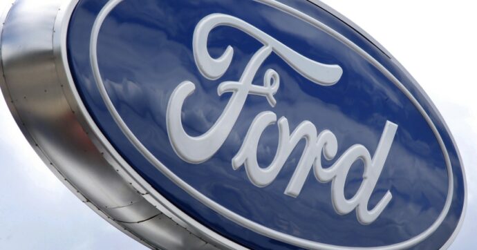 Ford Europa, entro il 2027 licenziamenti per 4.000 dipendenti. Pesa la frenata dell’elettrico