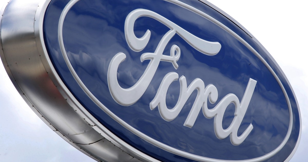 Copertina di Ford Europa, entro il 2027 licenziamenti per 4.000 dipendenti. Pesa la frenata dell’elettrico