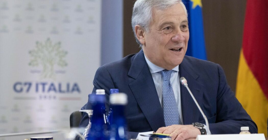 https://st.ilfattoquotidiano.it/wp-content/uploads/2024/11/21/g7-tajani-1200-1050x551.jpg