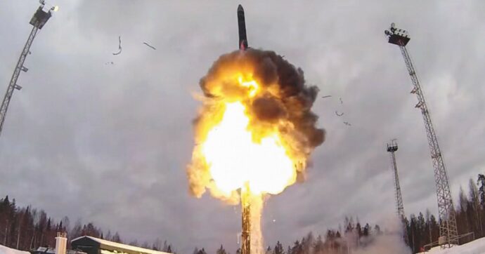 La sfida di Mosca: “Altri missili”. Kiev: “La  guerra è già mondiale”