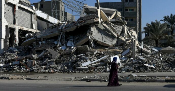 Israele attacca la spiaggia, sono viva  per miracolo