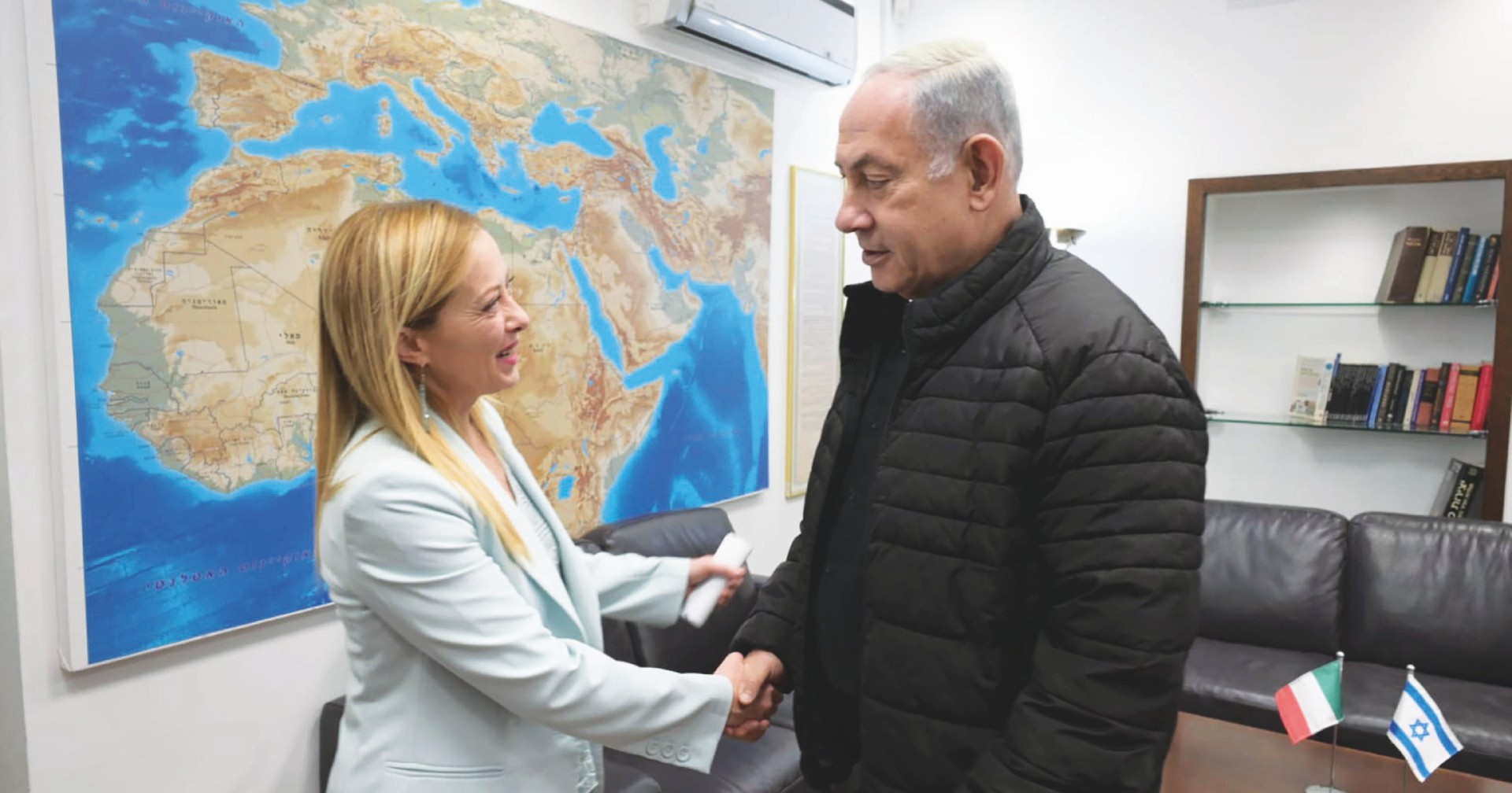 dopo le armi a israele il governo meloni lancia cibo su gaza cos236 vuole contare al tavolo del 8216dopo8217