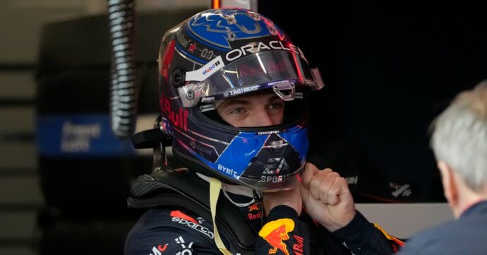 Gp di Las Vegas, vince Russell: Verstappen quinto è campione del mondo per la quarta volta. L’ira di Leclerc: “Sainz fa come gli pare”