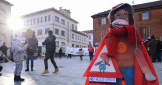 Copertina di Pediatri e medici green: “600mila bimbi muoiono ogni anno per l’inquinamento ambientale. Rafforzare i regolamenti”