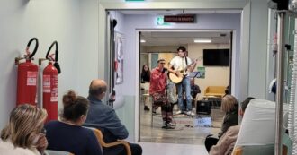 Copertina di Special Stage, sul palco dello Zelig a Milano la finale degli artisti che si sono esibiti negli ospedali e in carcere