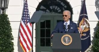 Copertina di Thanksgiving, Biden grazia i due tacchini e saluta gli americani: “Essere il vostro presidente è stato un onore”