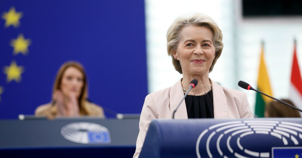 Il Parlamento Ue dà l’ok alla seconda commissione von der Leyen: appena 370 voti a favore, 282 i contrari