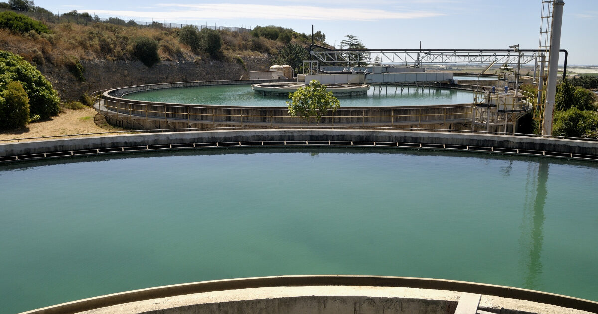 Nuovo assalto all’acqua pubblica. Forza Italia riprova a privatizzare con un emendamento al ddl ambiente