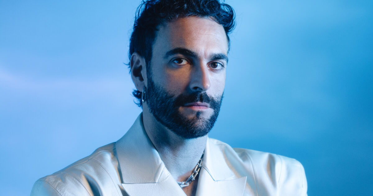 Marco Mengoni e Calcutta, coppia vincente: “Mandare tutto all’aria e magari per una volta cambiare strada”. Abbiamo ascoltato in anteprima il singolo