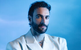 Copertina di Marco Mengoni e Calcutta, coppia vincente: “Mandare tutto all’aria e magari per una volta cambiare strada”. Abbiamo ascoltato in anteprima il singolo