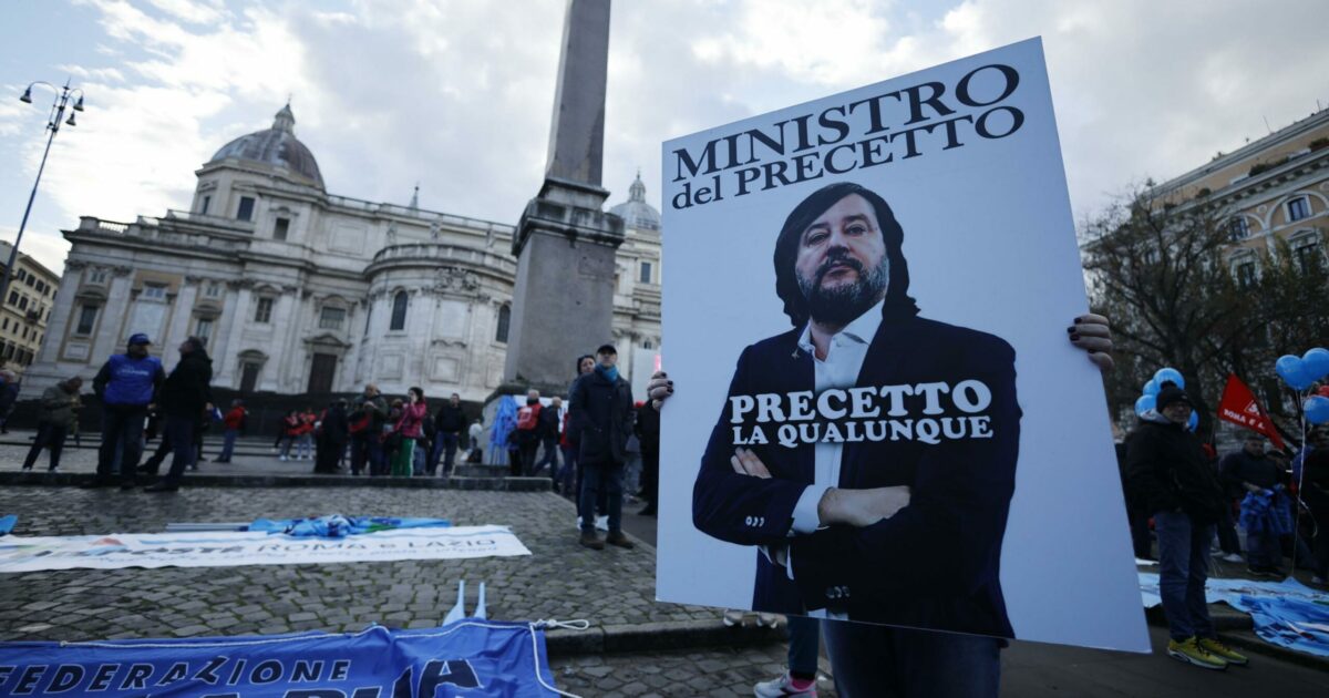 Italia retrocede sui diritti dei lavoratori, il report: violazioni sugli scioperi, precettazione repressiva Italia retrocede sui diritti dei lavoratori, il report: violazioni sugli scioperi, precettazione repressiva