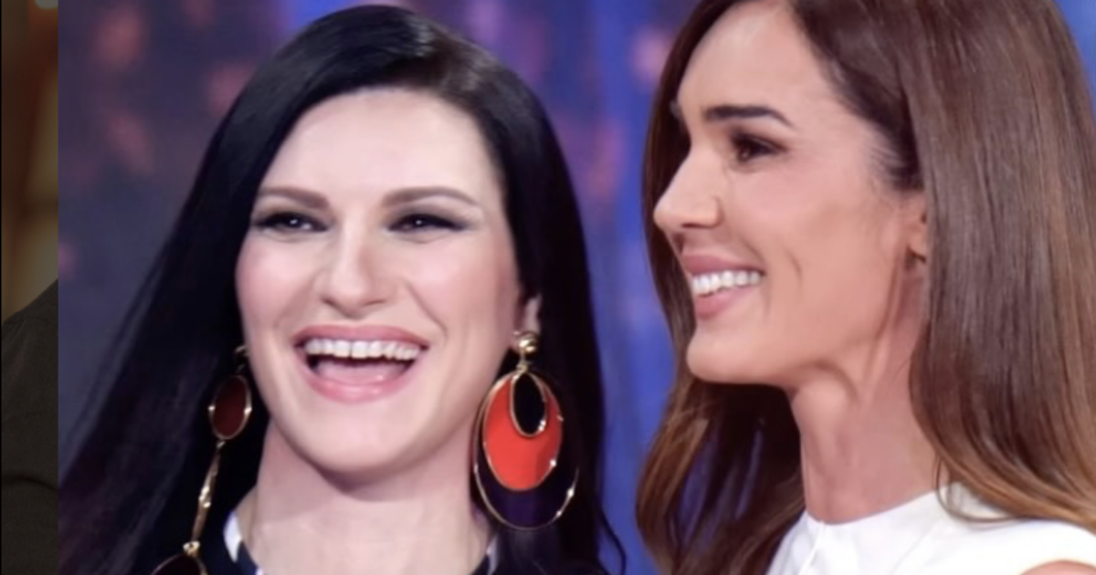 “Una fan si chiuse in valigia per viaggiare con me. Le dissi che era pazza e lei rispose che per me avrebbe fatto anche le pulizie”: Laura Pausini a Verissimo