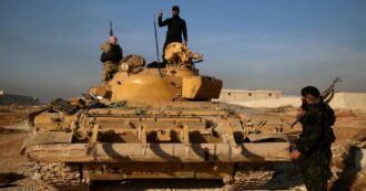 Copertina di Siria, i filo-turchi rallentano. Hezbollah risponde a Israele