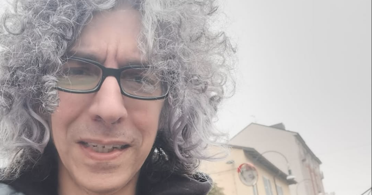 “Non voglio darla vinta al dolore. Per ora siamo pari!”: Giovanni Allevi aggiorna sulle sue condizioni di salute con un selfie