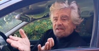 Copertina di “Il M5s? Partito che non riconosco più. Fatevi il vostro simbolo”. Il video di Grillo dal carro funebre
