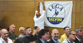 Copertina di “Basta leccare il culo a Salvini”: la Lega vuol tornare padana