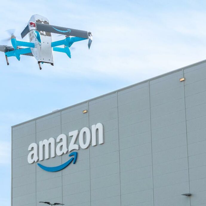 Amazon, le consegne a domicilio con droni diventano realtà anche in Italia: il primo test in Abruzzo. Ecco come funzionano