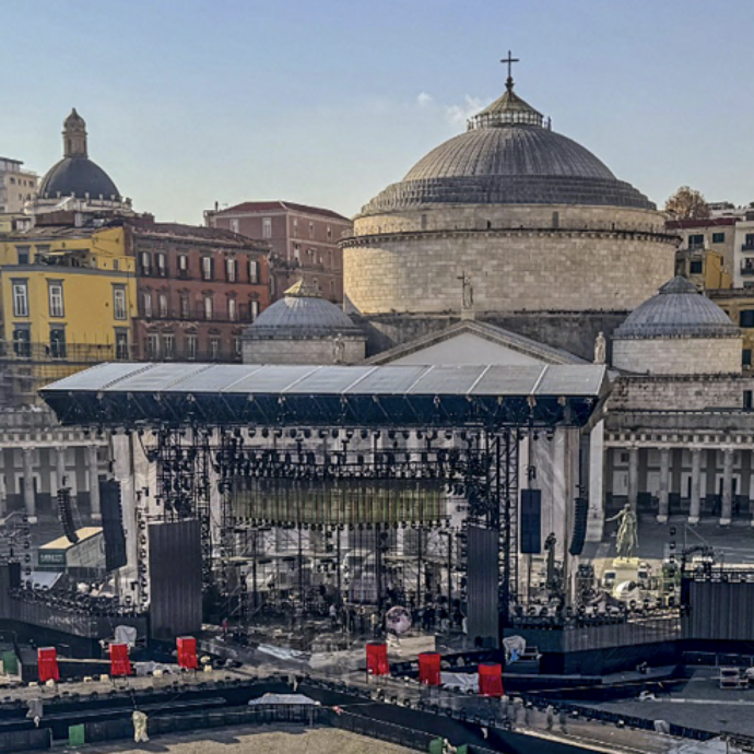 X Factor 2024 – La Finale a Napoli per la prima volta in piazza del Plebiscito: ecco le foto