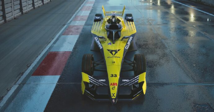 Copertina di Formula E, i motori green (per l’11ª volta) sono pronti al “via”