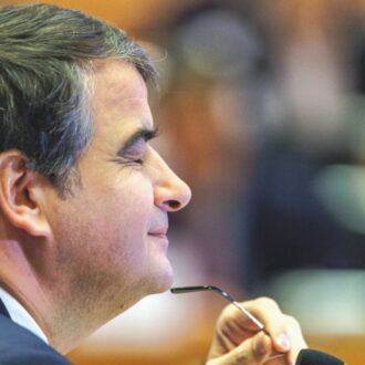 Copertina di L’ultimo atto  del ministro Fitto: 710 milioni di mance a pioggia