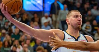 Copertina di NBA Freestyle | Un paradosso a Denver: perché i Nuggets non ingranano nonostante Jokic sia il migliore al mondo