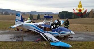 Copertina di Asiago, ultraleggero atterra su strada: 4 feriti. Tra loro c’è il pilota, è grave