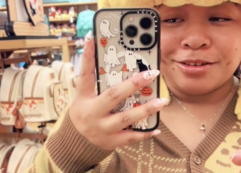 Copertina di È morta Dominique Brown: l’influencer Disney ha avuto una allergia a un evento. Una testimone: “Aveva chiesto se c’erano arachidi e le hanno detto di no”