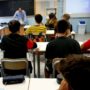 Copertina di Attacca sui muri di scuola adesivi per il Sì ai referendum: nota disciplinare per uno studente di Martina Franca
