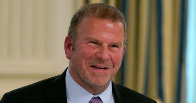 Trump sceglie l’ambasciatore per l’Italia: in testa Fertitta, patron degli Houston Rockets. Gli altri nomi