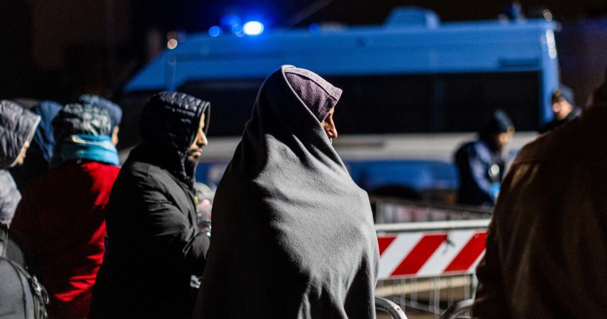 migranti scontro nel governo sul nuovo patto sulle migrazioni la lega erode la sovranit224 nazionale e costa troppo