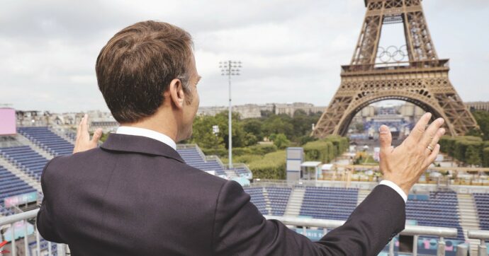 Il monarca vanitoso sempre più al servizio degli amici oligarchi