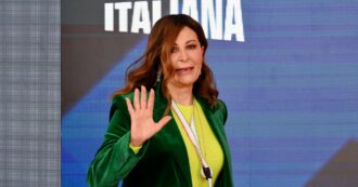 Copertina di Santanchè: “Io nel governo sono stabile: resto anche se finisco a processo”