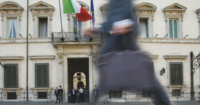 Copertina di Legge Olivetti, lite giallorosa. Appendino: “Basta scappare”