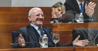 Copertina di Presepi, fiere e tartufi: 12 milioni di mance nei fortini di De Luca