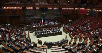 Copertina di I deputati della Lega disertano l’intervento di Meloni. E c’è chi dà la colpa ai ritardi dei treni. Poi il richiamo in chat: “Tutti in Aula”