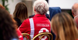 Copertina di Cinque anziani morti sull’ambulanza a Forlì: operatore della Croce rossa indagato per omicidio plurimo