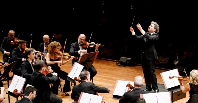 Copertina di La danza di Dudamel sotto i fiocchi di neve