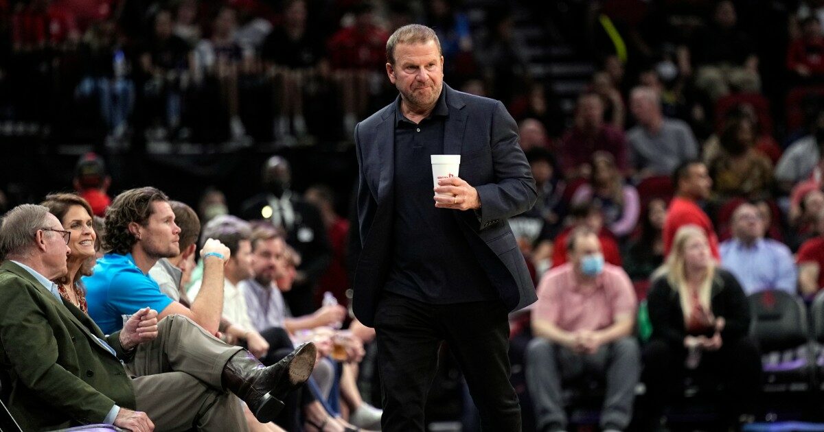 Trump nomina l’ambasciatore Usa in Italia: è Fertitta, miliardario di origine siciliana e proprietario degli Houston Rockets di basket