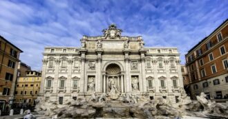 Copertina di Riapre la Fontana di Trevi, ma l’accesso sarà consentito solo a 400 persone per volta